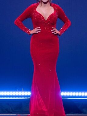 CUSTOM JONATHAN KAYNE Red Velvet Long-Sleeve Gown